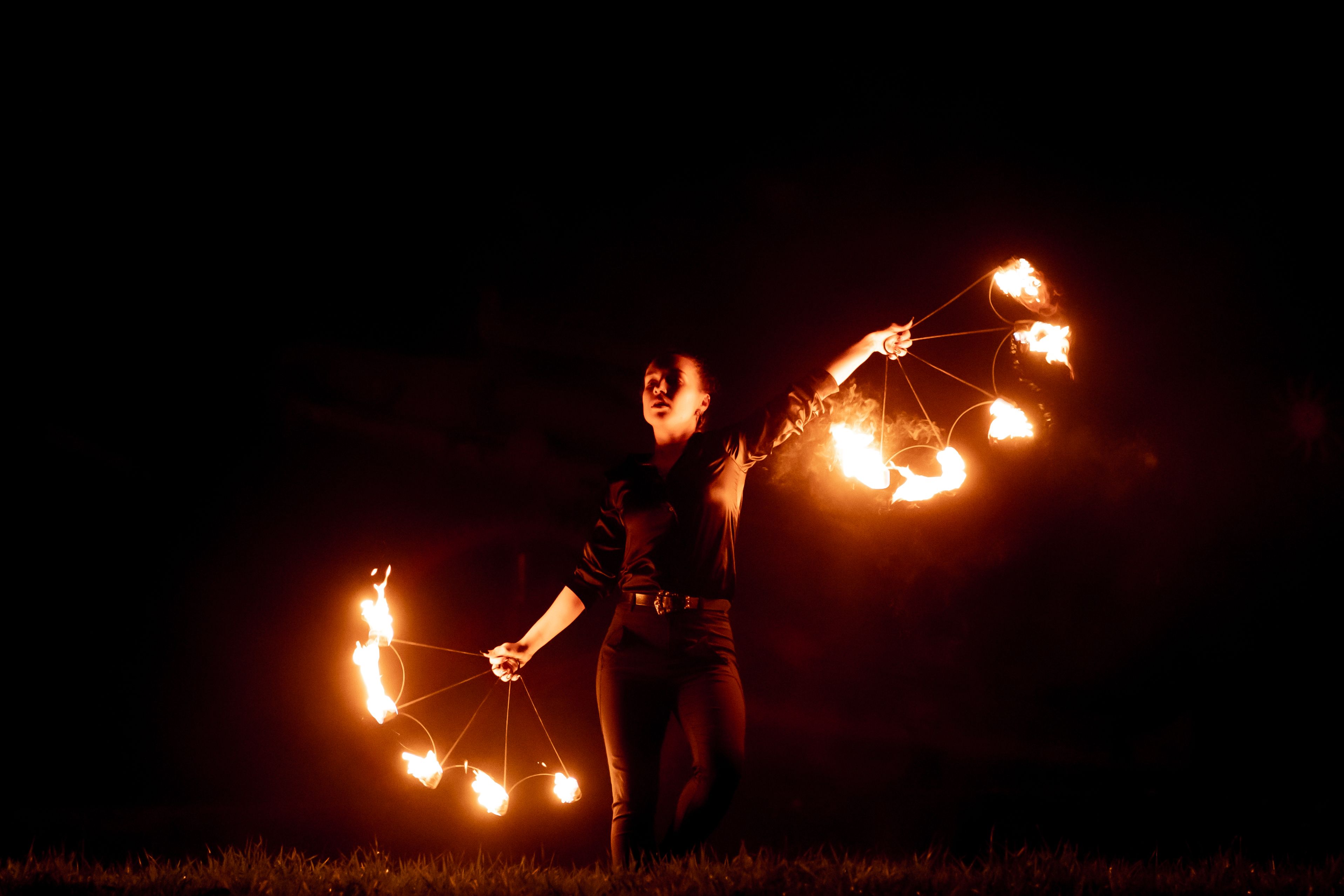 Circo de Fogo, DE HUMAN’ART